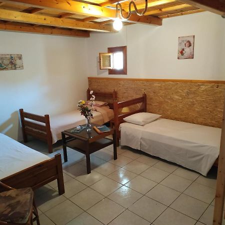 Villa Theanos House à Pigí Extérieur photo