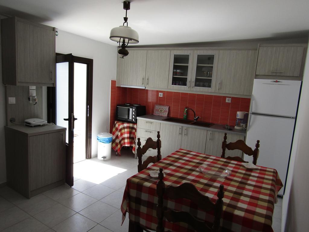 Villa Theanos House à Pigí Extérieur photo